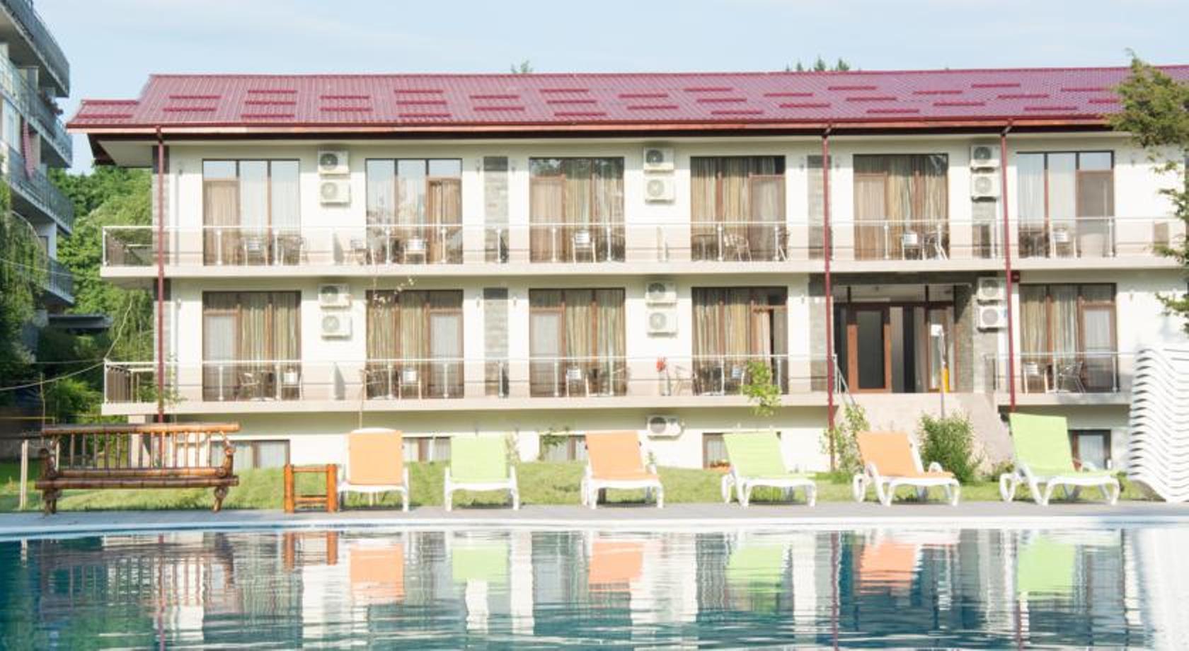 Q Hotel Нептун Экстерьер фото